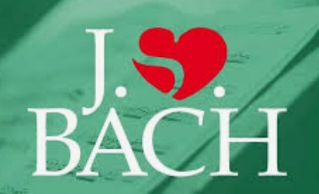 ❤️ We love Bach forever! We hope your day is full of love.